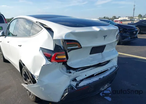 2021 Tesla Model Y Long Range Dual Motor All-Wheel Drive from USA, damaged, VIN 5YJYGDEE1MF089823